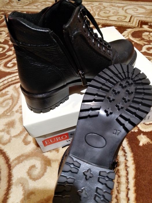 Дамски боти естествена кожа