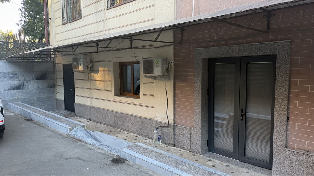 Чиланзар 10 помещение 112м2 в аренду.
