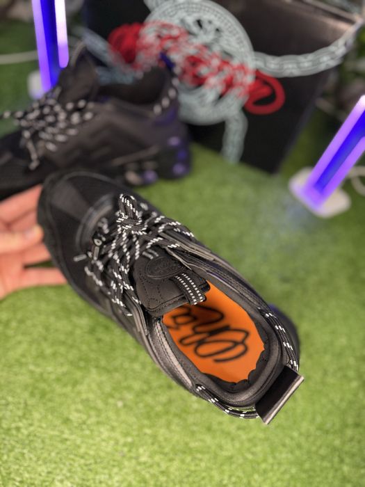 Adidasi Chain Reaction