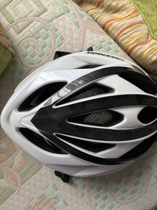 Шлем велосипедный новый