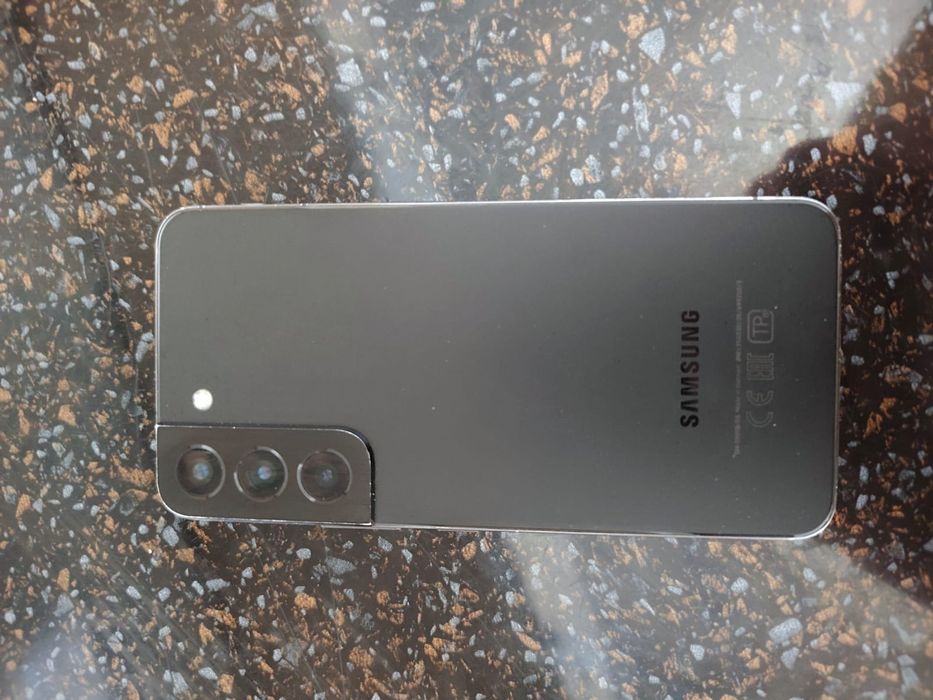 Samsung S22 с коробкой