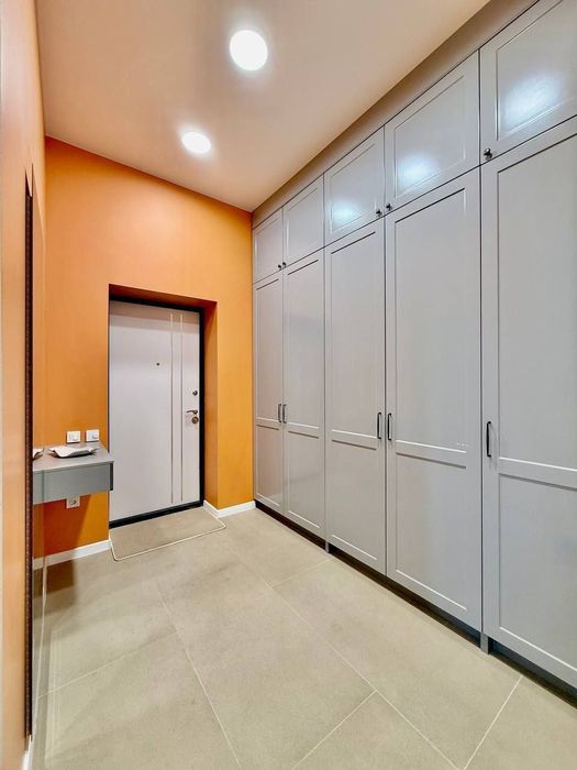 Сдаю "ЖК TIARA"  2-х комнатная 50 м2