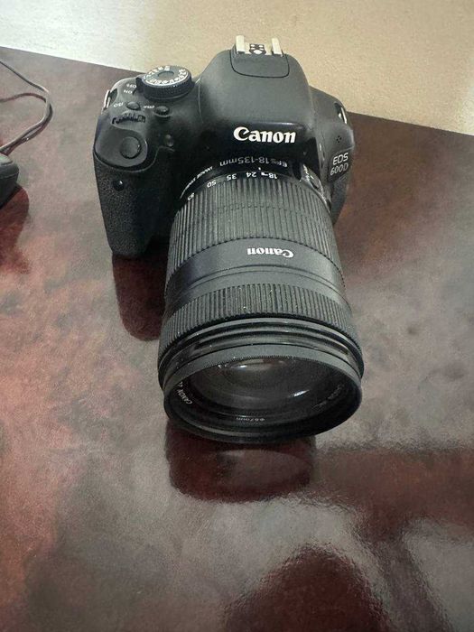 Fotokamera Canon  EOS 600D