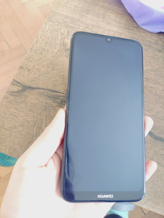 смартфон Huawei Y7 Prime 2018