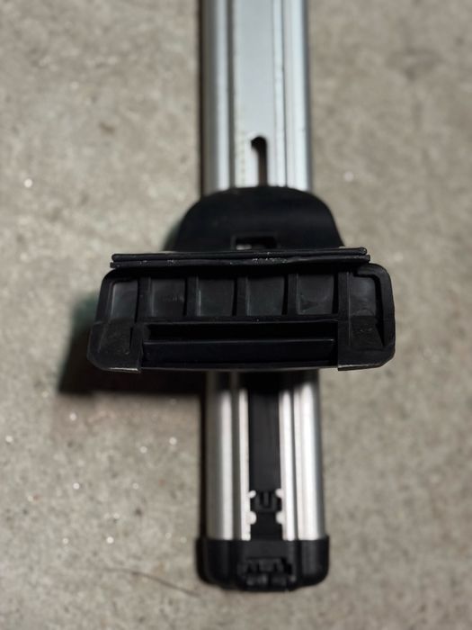 BMW X1 F48 греди за покрив Thule