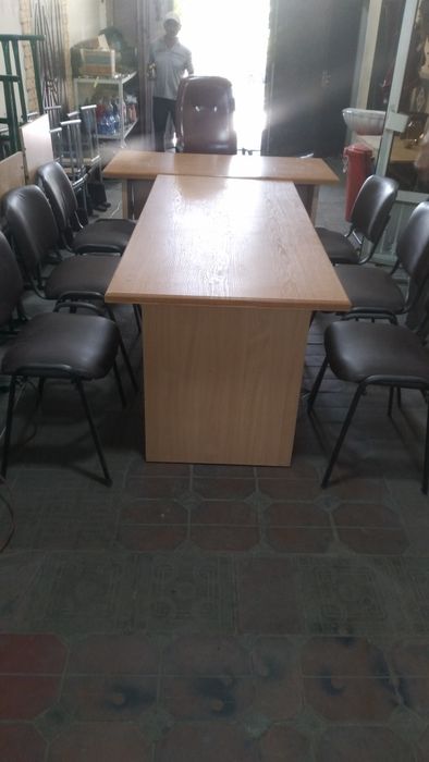 Продаётся офисные стол и стуля