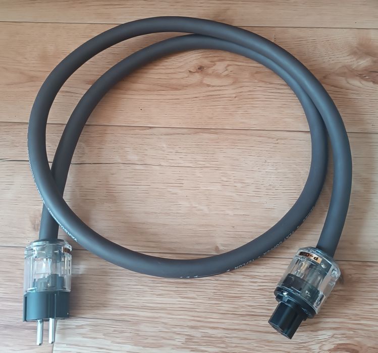 Продам силовой кабель Yarbo Audiophile 1,5м