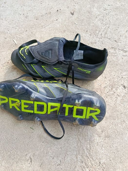 Ghete de fotbal Adidas Predator Pro negru