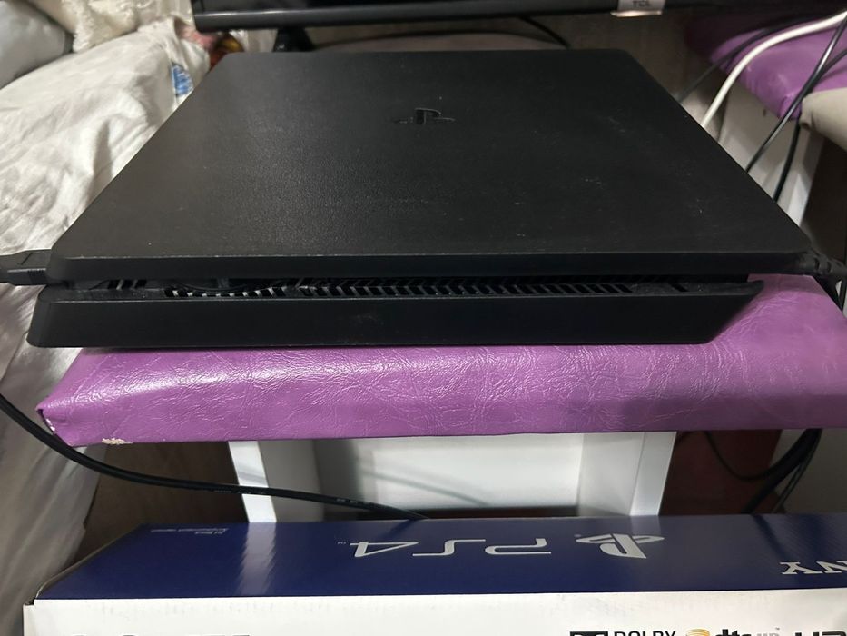 Продам новый пс 4 слим