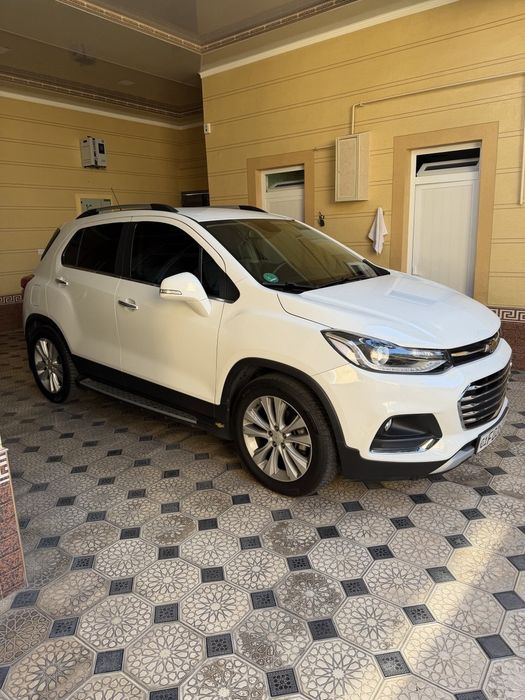 Tracker 1 nasiya savdoga beriladi yiliga 25%