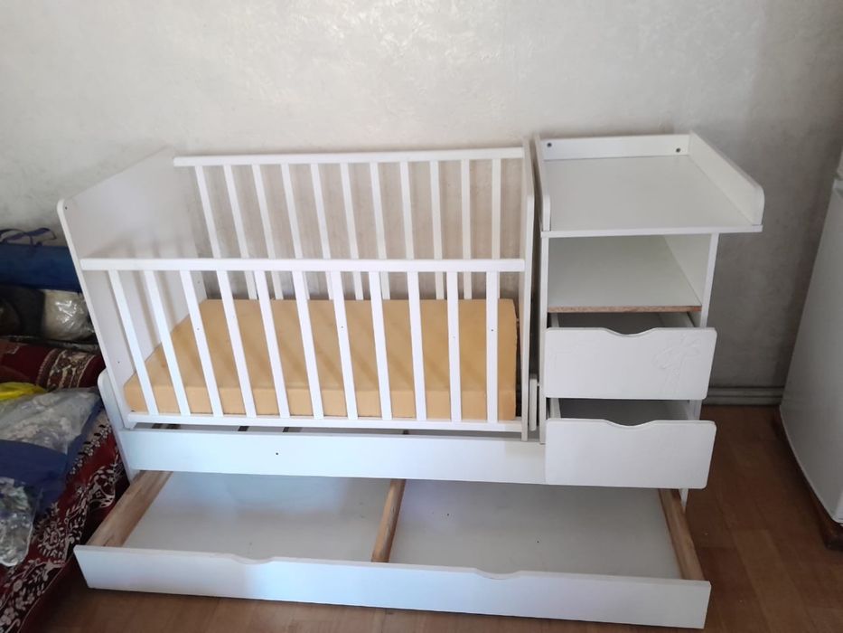 Срочно продается манежка трансфомер