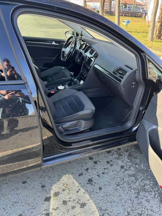 Vând Golf 7 Anul 2013