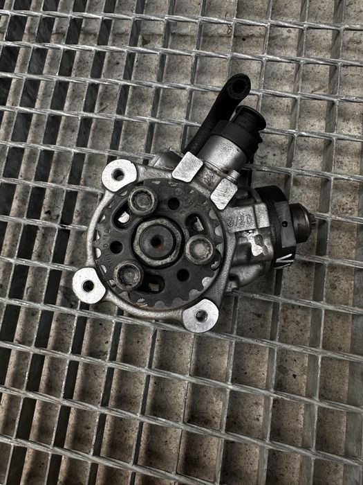 Pompa inalta Audi A5 2.0 TDI cod 03L130755AC an 2008 - 2015 Audi A4 Seat Exeo