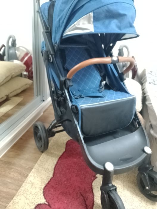 Детская коляска .