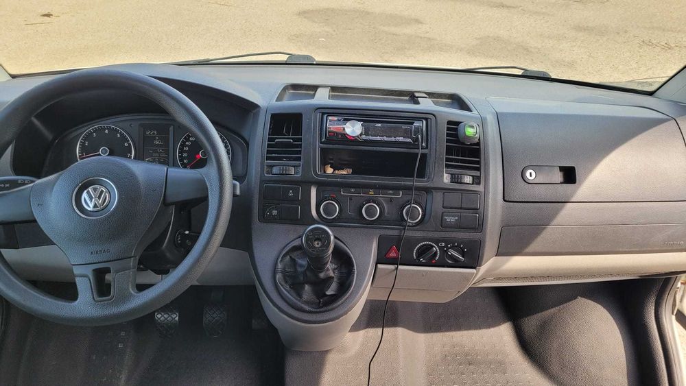 VOLKSWAGEN Transporter 2011 — imagine 5