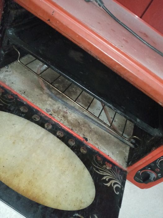 Микро печ духовка сотилади.