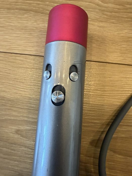 Сешоар Dyson за ремонт