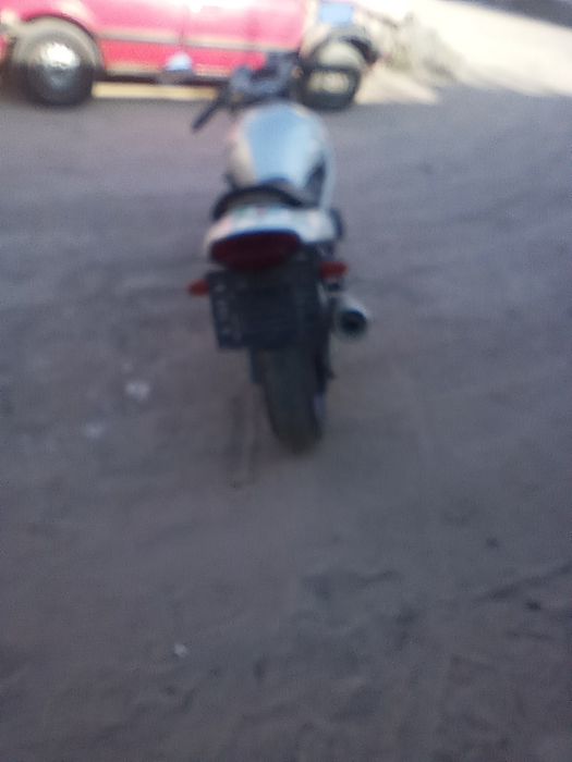 Suzuki Bandit 400 красноголовый