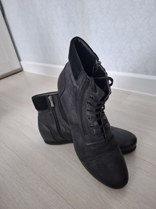 Продаются осенний сапоги