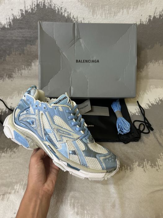 Balenciaga Runner Baby Blue size 43