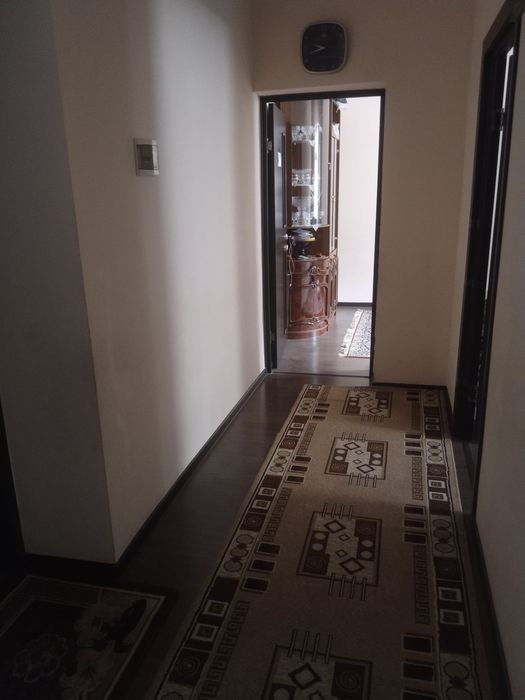 Сергили 3 метро якинида 2 хона 7 этажи 3 этаж хонадонила сотилади