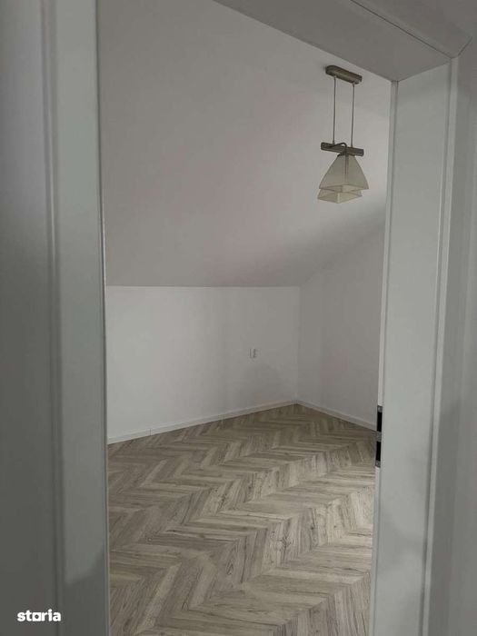 Vand apartament 3 camere