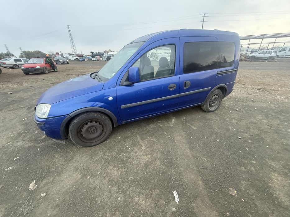 Опел комбо Ц 1.3 70кс 2004г на части
