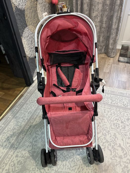 Продам коляску для девочки