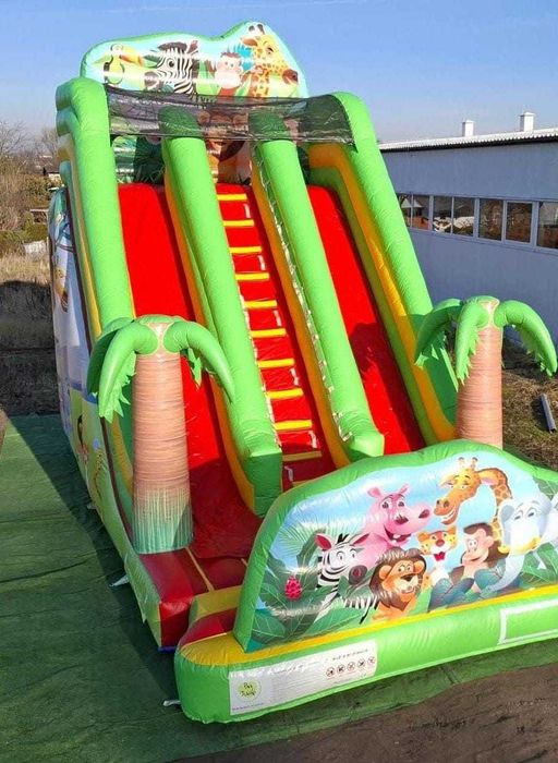 Vând tobogan topogan gonflabil NOU