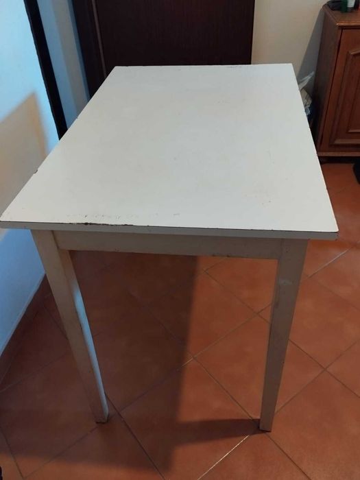 Vand masa de lemn alba