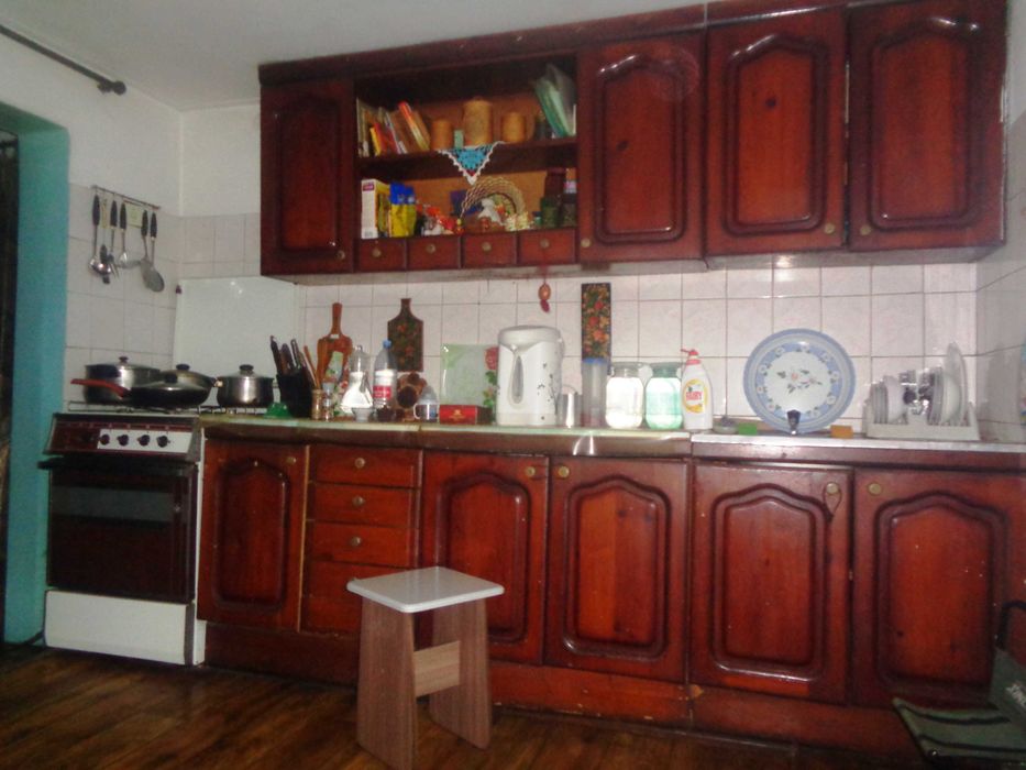 продам двухэтажный дом