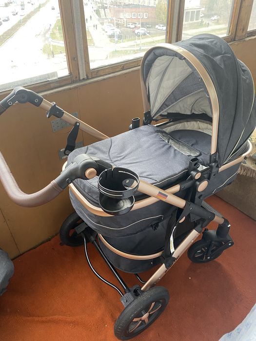 Продам детскую коляску