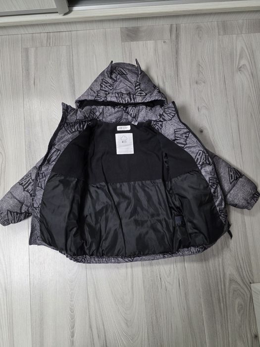 Geaca de iarnă H&M (BATMAN)mar.116(5-6ani)