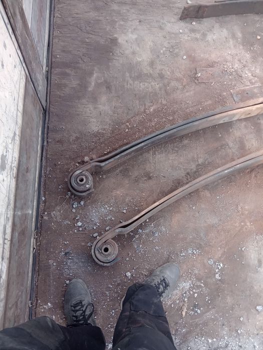 Рессоры Ивеко б/у.