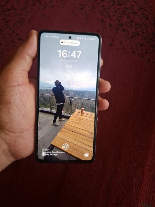 Samsung A52  5G sotiladi