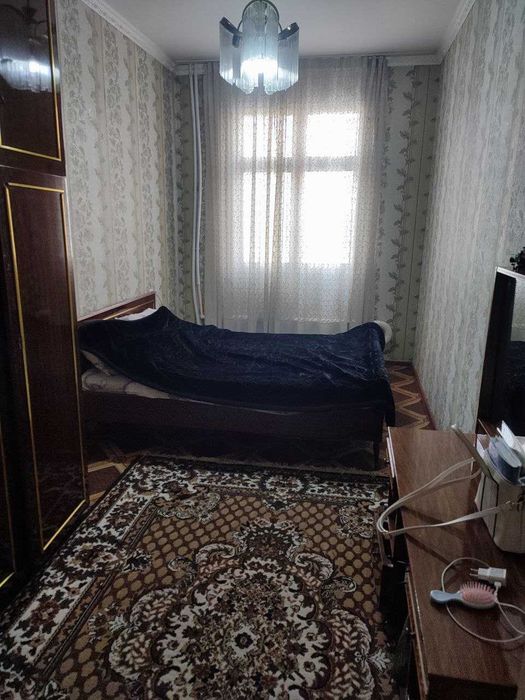 Продаётся 2/1/4 Авиасозлар-3 напротив Яшнобод тойхона