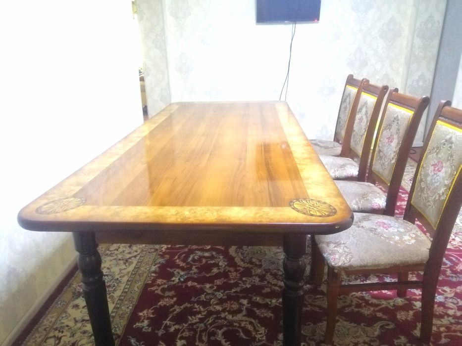 Стол стул сотилади 10тали!!