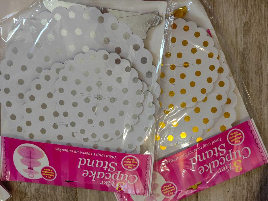 Suport etajat pt prajituri, briose, 2 buc/set, diverse modele