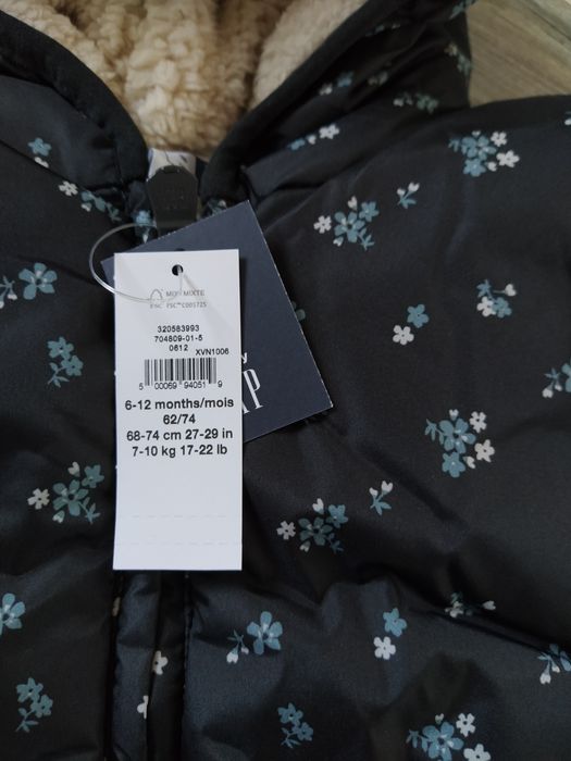 Ново зимно черно яке с пух двулицево бебе момиче Гап Gap 6-12м 62-74см