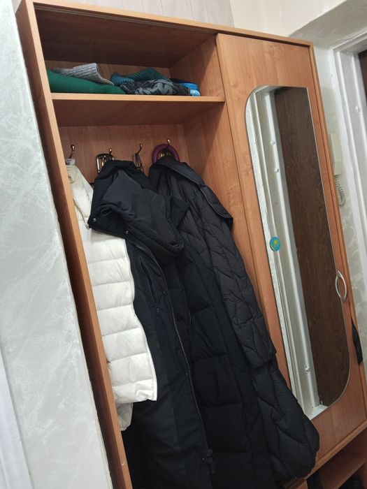 Продам шкаф прихожку