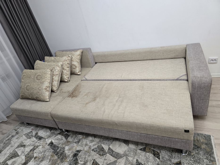 Продам диван угловой