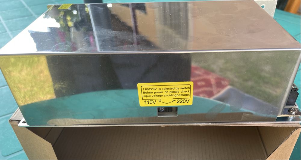 Se vinde urgent 2 buc SURSA DE RETEA IN COMUTATIE SMPS 12V 60A 720W, 150 roni ambele bucati!