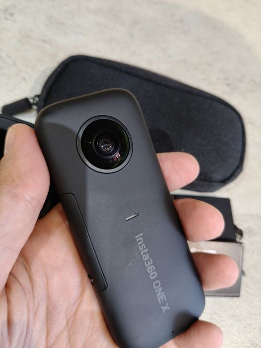 Camera Insta 360 X