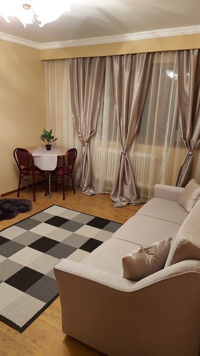 Inchiriez apartamen 2 camere