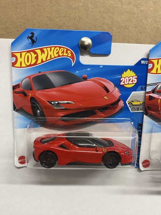 Lot 2 piese HOTWHEELS Ferrari F40 Competizione Ferrari SF90 Stradal