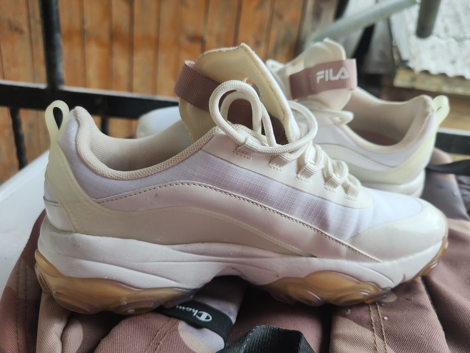 Adidași mărimea 40