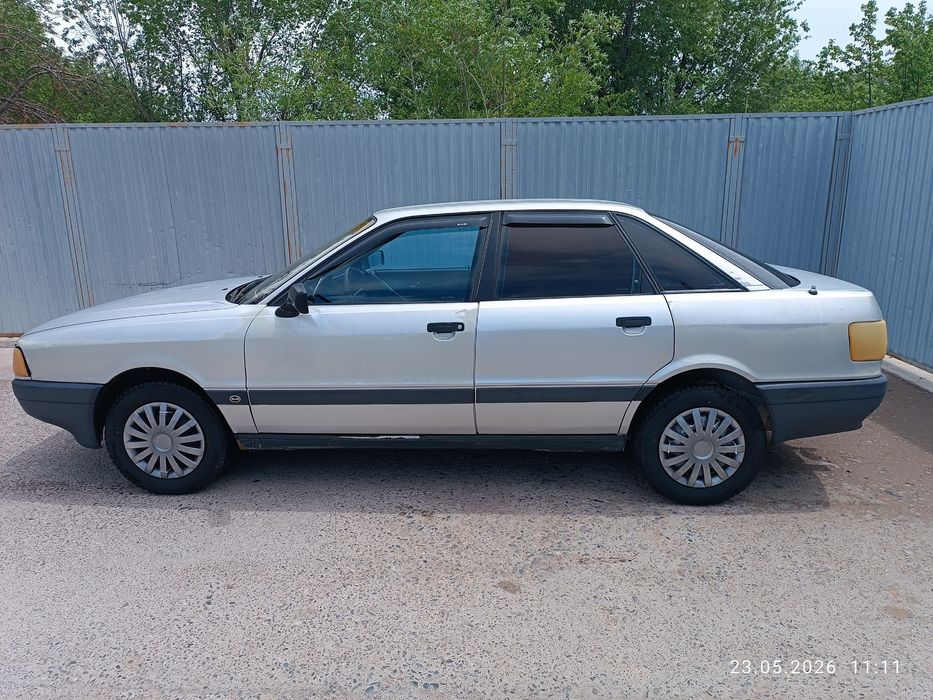 Продам машину Ауди 80
