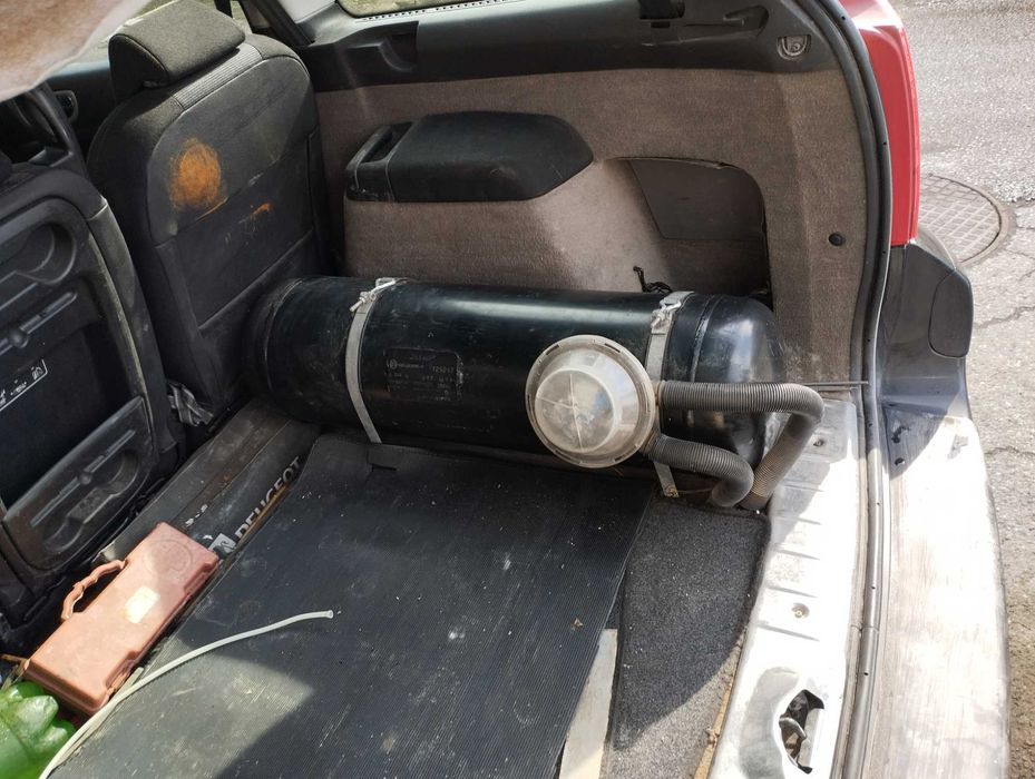 Пежо 307sw 2000куб.