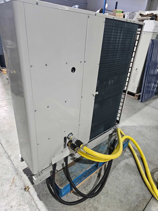 Термопомпа Daikin Altherma - 14 KW - моноблок - EDHQ014BB6V3