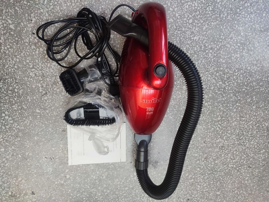 Прахосмукачка електрическа 700w